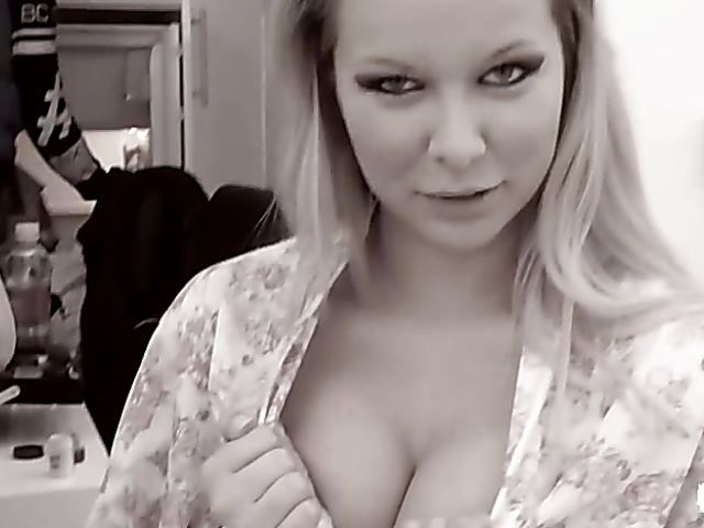 Czech anal and deepthroat with juicy Nikky Dream