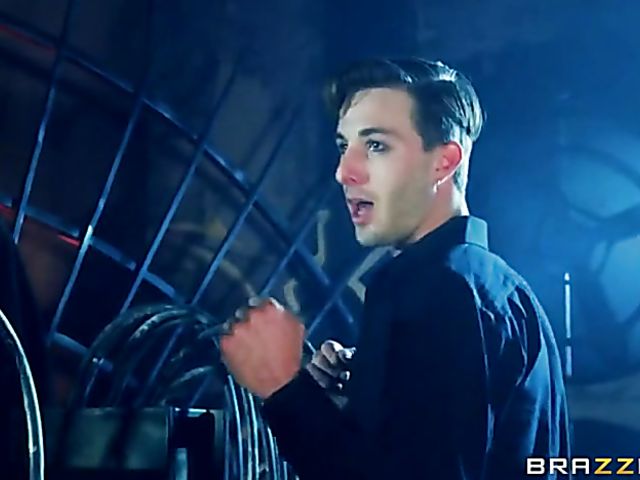 An XXX parody starring Abigail Mac, Katrina Jade and Kimmy Granger