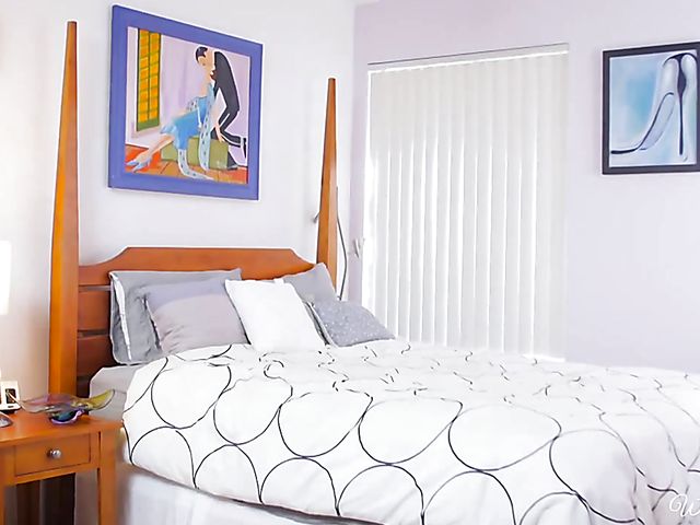 Nicole Aniston and August Ames lesbian loving