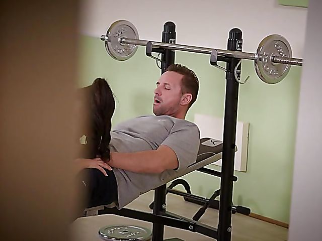 Sasha Rose - Gym sex with her lucky trainer