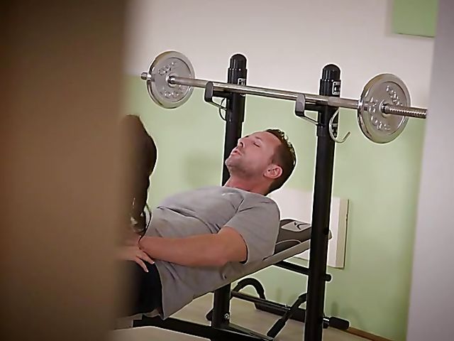 Sasha Rose - Gym sex with her lucky trainer