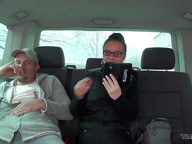 Car threesome with Czech amateurs Linda and Wendy