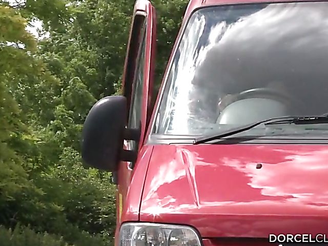 Anal outdoor fun with bicycle girl Amirah Adara