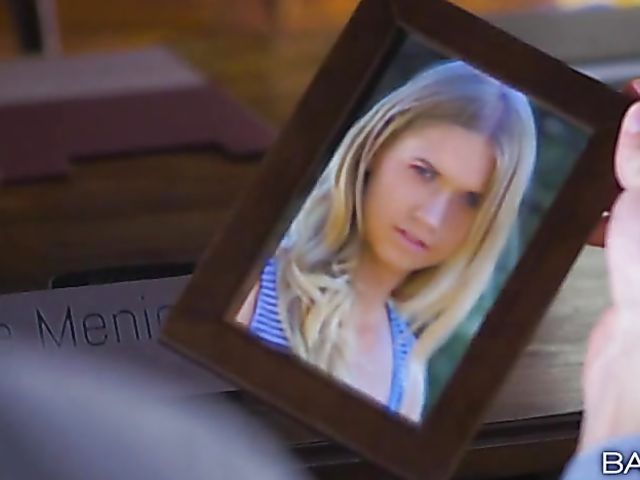 Sex at work with slender blonde Violette Pink