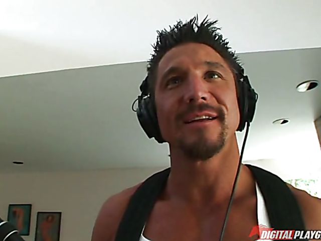 Taryn Thomas - Brunette teen anal with a hot dude