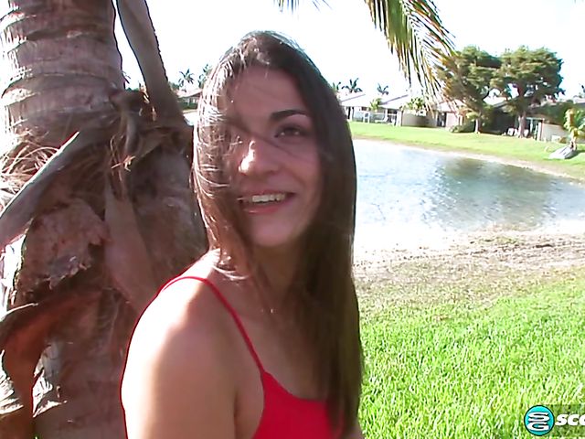 Jewels Jones dildo solo to make you cream your pants