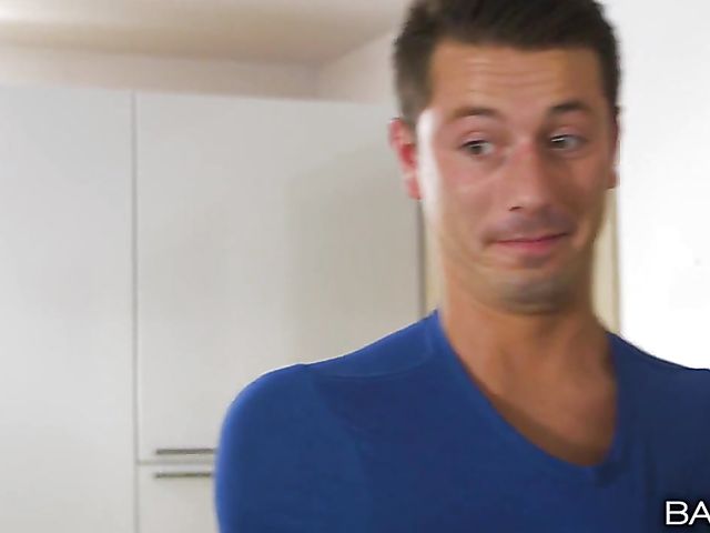 Hot stepmom Billie Star shares a toy and gets dicked