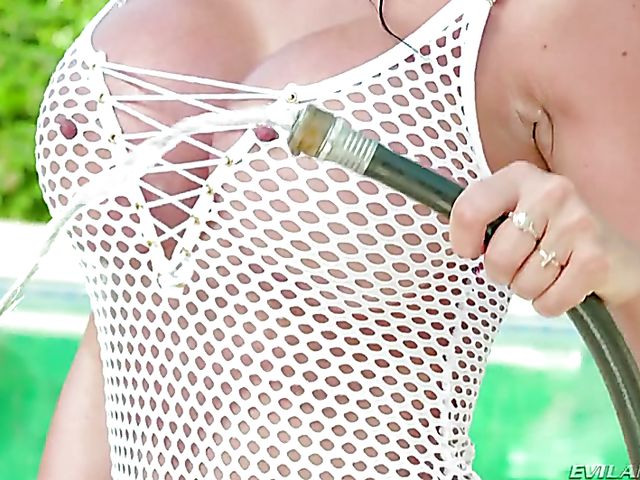 Messy deepthroat gangbang with Jasmine Jae