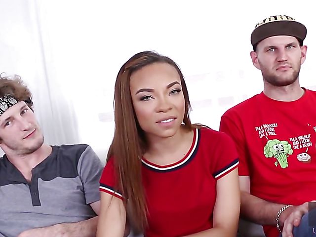 Ebony teens Jamie Marleigh and Adrian Maya have a foursome