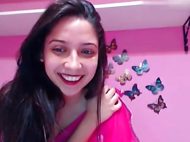 Indian webcam cutie showing her tits