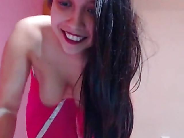 Indian webcam cutie showing her tits