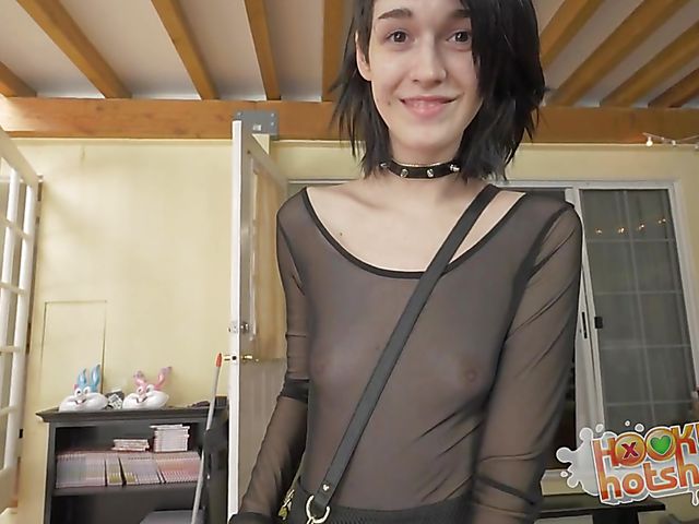 Nude teen Ivy Aura in behind the scenes