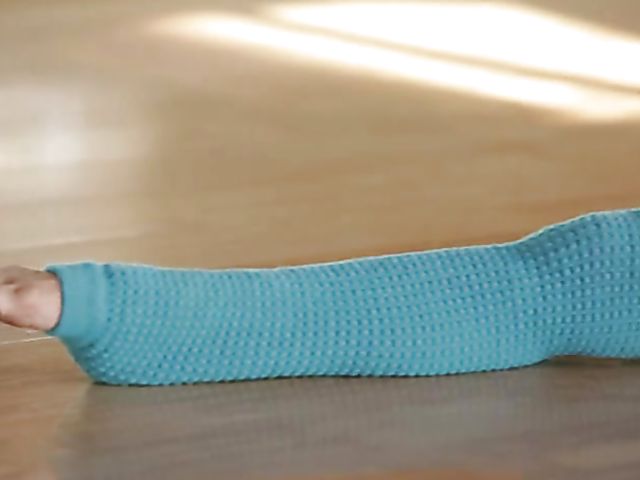 Flexible girl Cassidy Klein deep throat