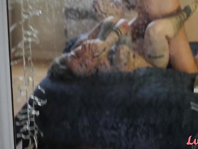 Tattooed alt girl fucking with her boyfriend