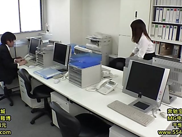 Japanese office sex in pantyhose