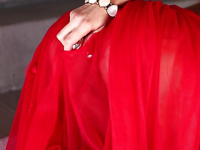 Babe in red Kitana Lure loves doing it with her anal toy
