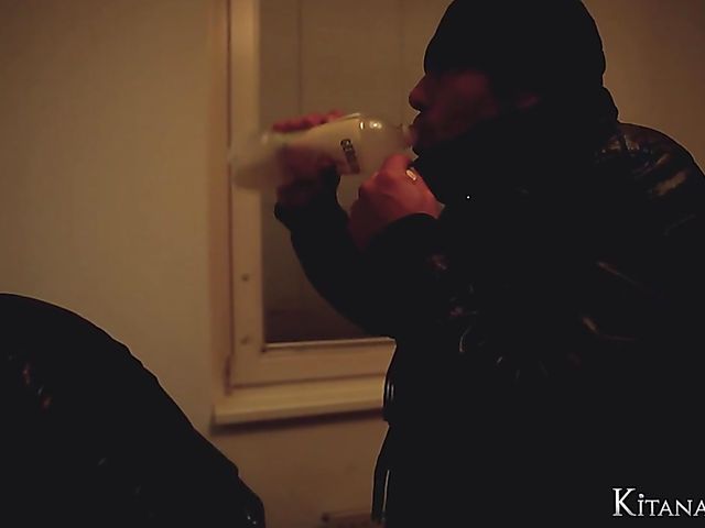 Rough DP with sleepy blonde Kitana Lure