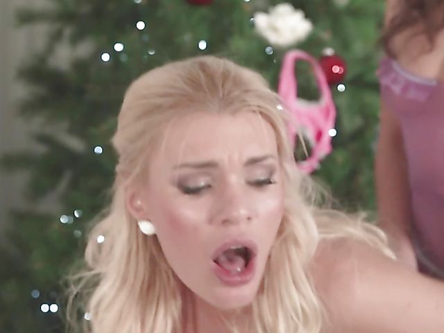 Kitana Lure and Henessy lesbian anal strapon session on Christmas