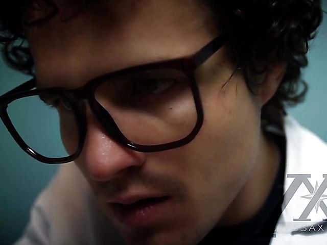 Jillian Janson and Riley Mae got dicks