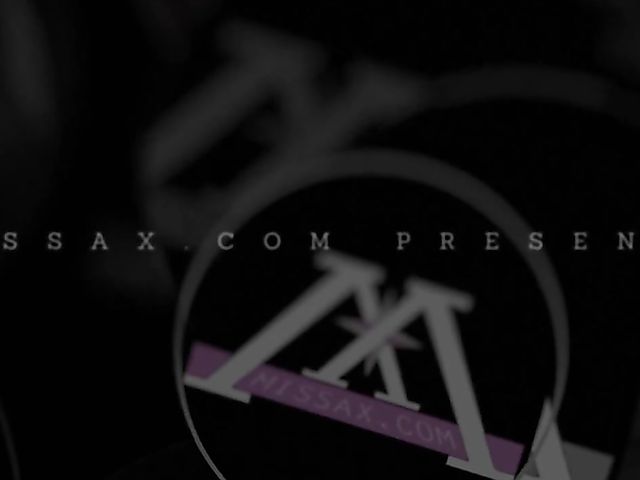 Jillian Janson and Riley Mae got dicks