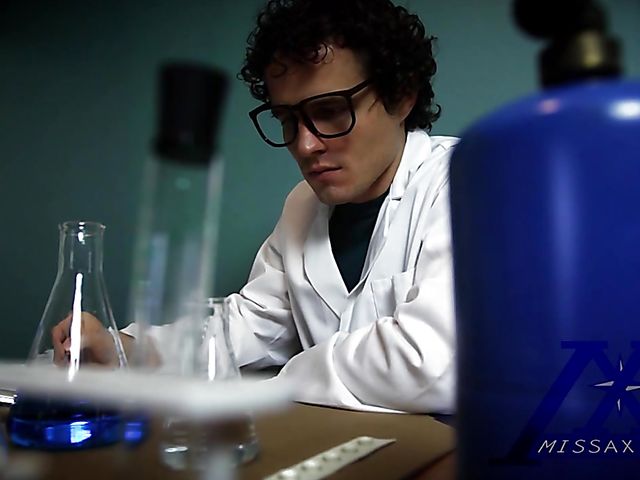 Jillian Janson and Riley Mae got dicks