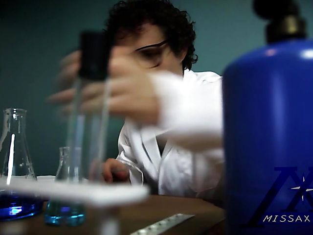 Jillian Janson and Riley Mae got dicks