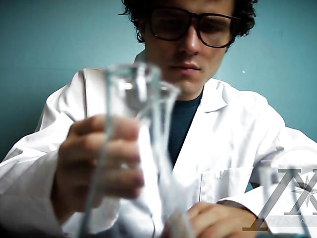 Jillian Janson and Riley Mae got dicks