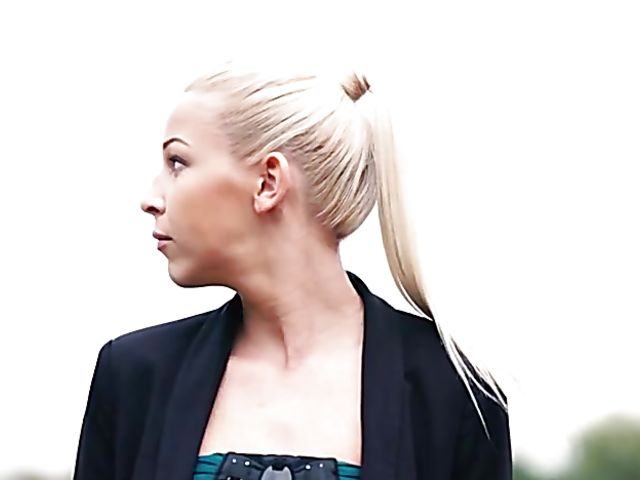 Karol Lilien - Hardcore fuck with her fitness instructor