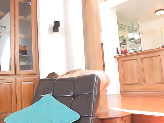 FTV girl Ivy has fun with a pussy opener