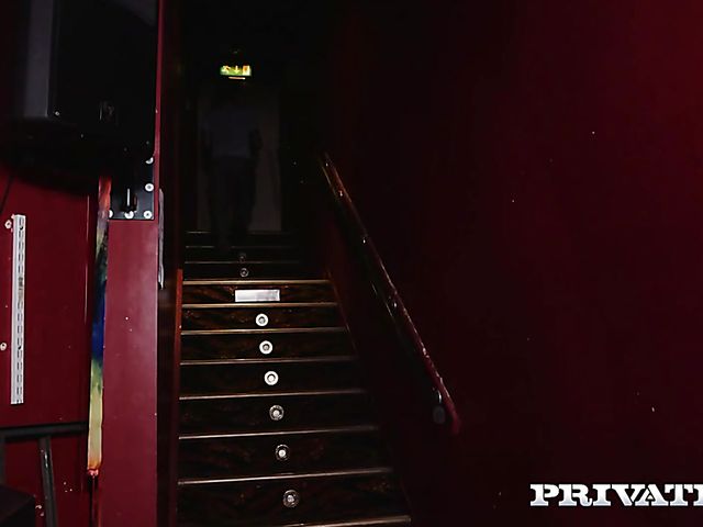 Strip club fuck with blonde in high heels Sienna Day