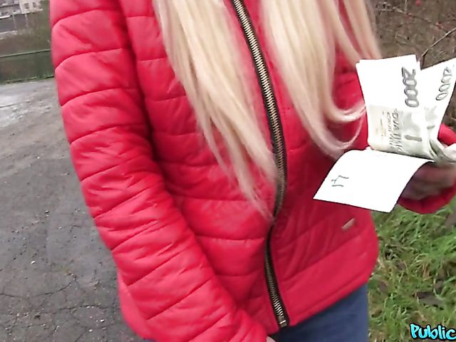 Busty doll Alexis Bardot having sex for cash in the car