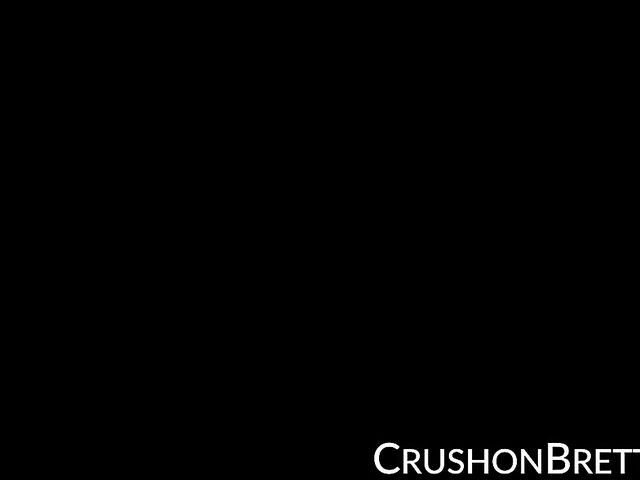 Big tits Brett Rossi behind the scenes in Philadelphia