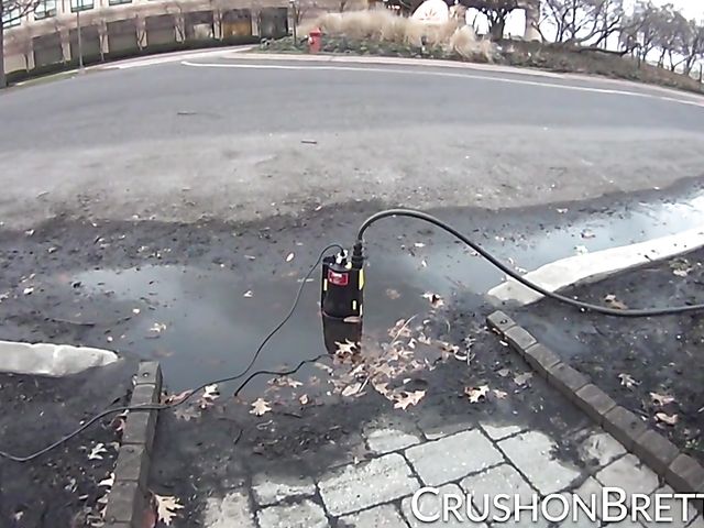 Big tits Brett Rossi behind the scenes in Philadelphia