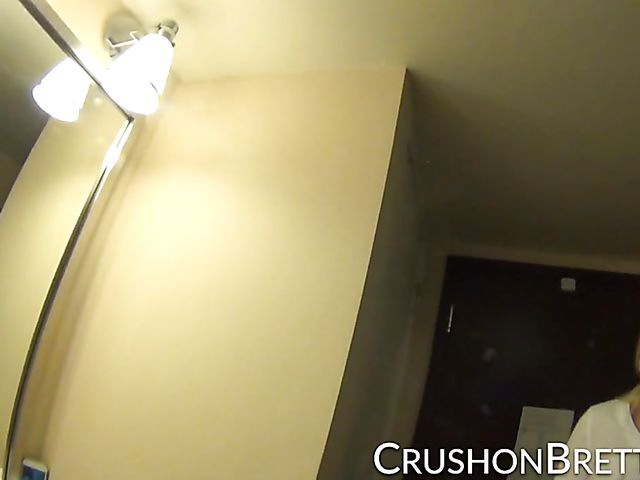 Big tits Brett Rossi behind the scenes in Philadelphia