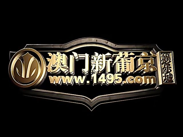 Skinny Japanese lady gets down and dirty