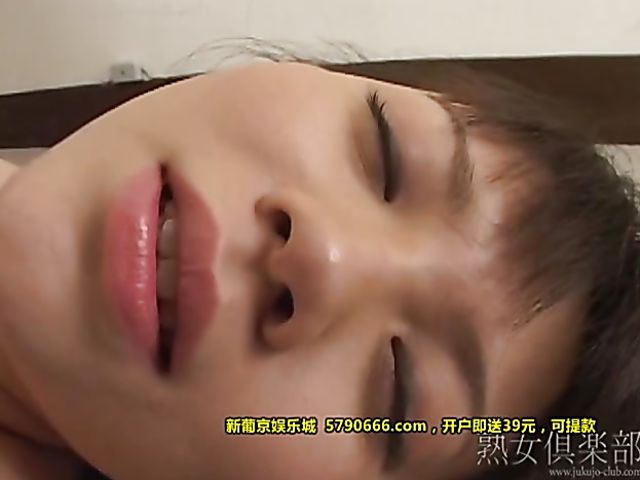 Uncensored Japanese teen gets her pussy toyed