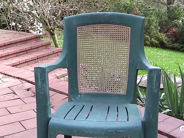 Kattie Hill solo orgasm with a brand new vibrator