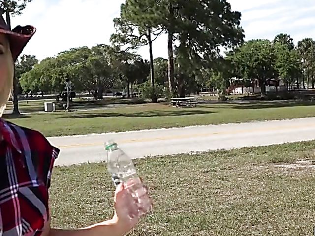 Car sex with blonde haired country girl Jade Amber