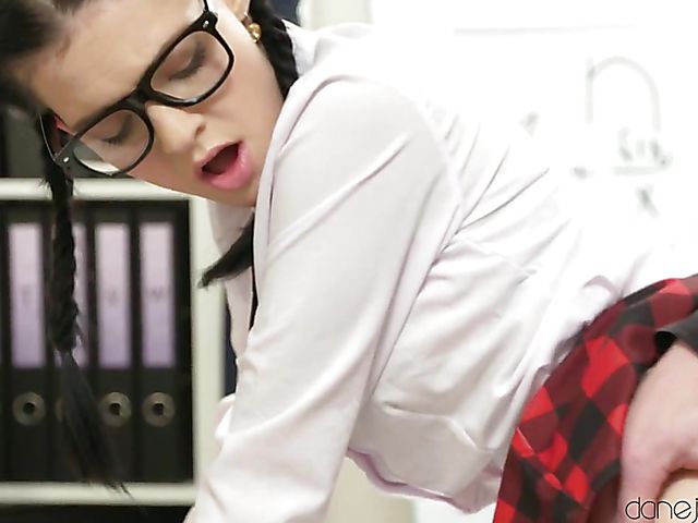 Teen schoolgirl Anie Darling gets slapped and fucked