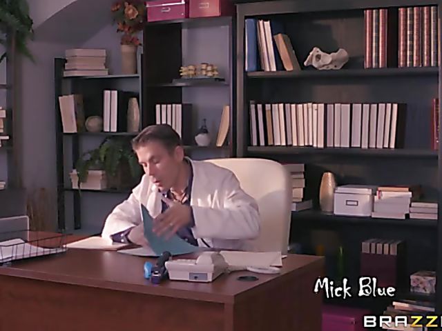 Big tit nurse Rachel Roxxx rides a hard dick