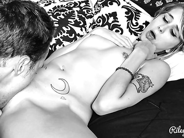 Pussy eating and doggie with goth girl Riley Vega