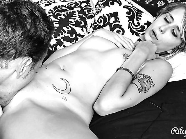 Pussy eating and doggie with goth girl Riley Vega