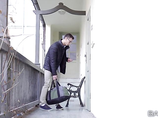 Babe with sexy legs Clea Gaultier seduces a nerd