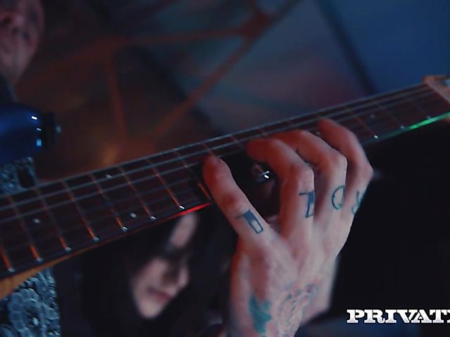 Lucia Love and Rina Ellis - Rock band FFM threesome