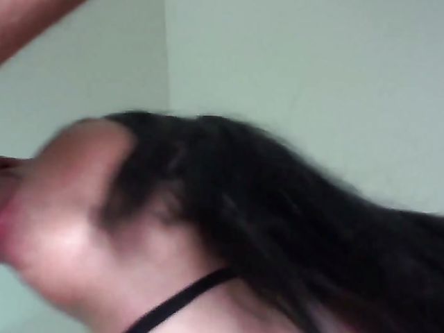 Amateur anal and deepthroat with a gorgeous babe