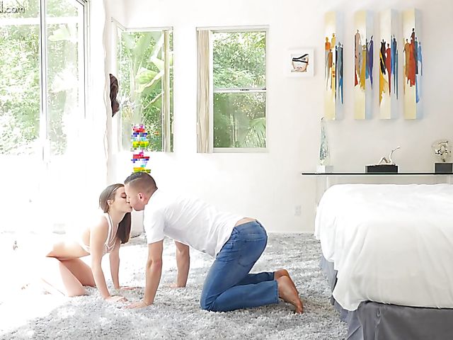 Hot sex with young and beautiful Lana Rhoades