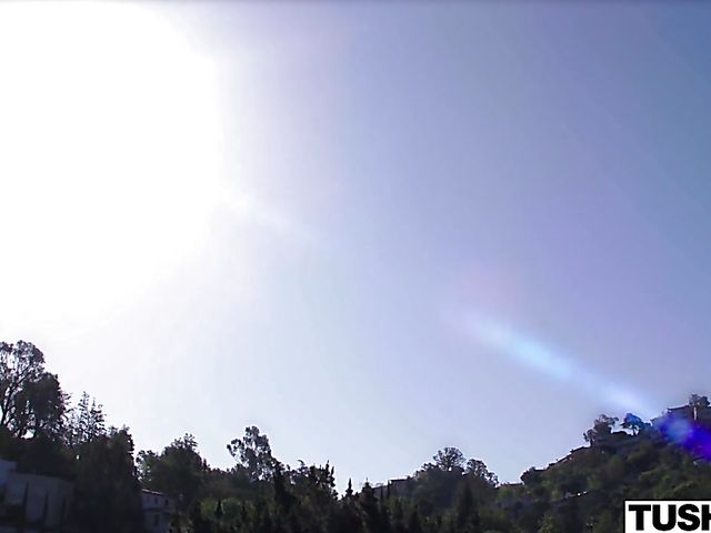 Double blowjob and anal with Jade Jantzen and Taylor Sands