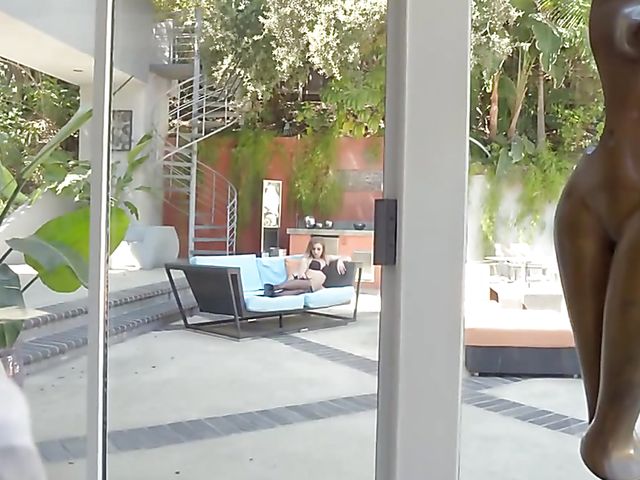 Hot sex in the backyard with teen Sydney Cole