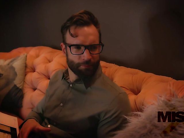 Big tits stepdaughter Penny Pax gets fucked and spanked