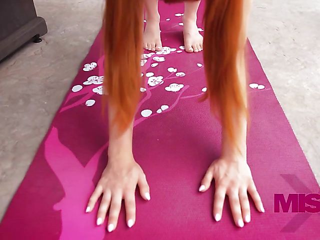 Big tits stepdaughter Penny Pax gets fucked and spanked